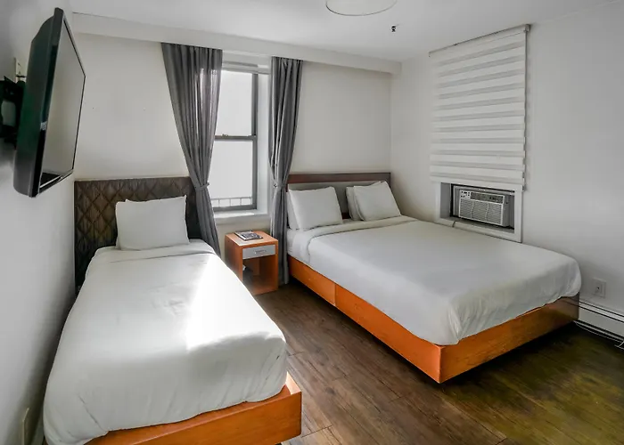 Midtown West Hotel